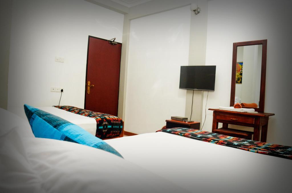 Ctc Receptions Otel Anuradhapura Oda fotoğraf